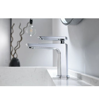 Смеситель для умывальника Lemark Prizma LM3906C (с монолитным изливом, хром)