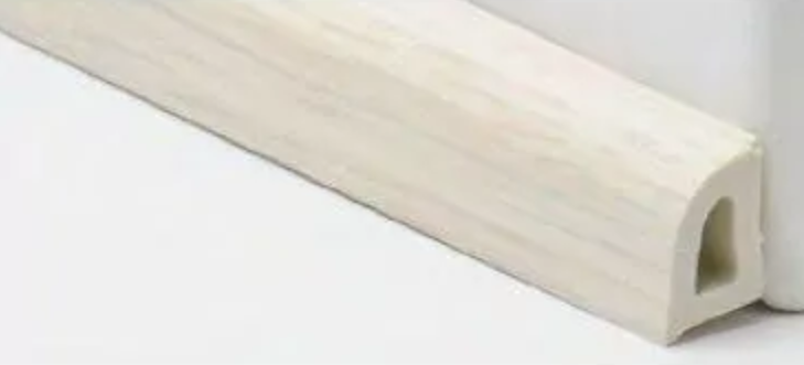 Штапик 288 жемчуг 2,4м(25шт) 892039
