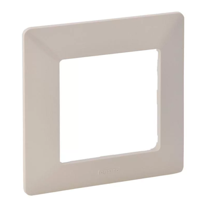 Рамка для розетки Legrand Valena Life 754047 (1-местная, слоновая кость)