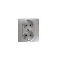 Розетка штепсельная Legrand Etika Plus 672433
