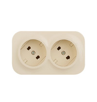 Розетка штепсельная Legrand Quteo 782242 16А 45°